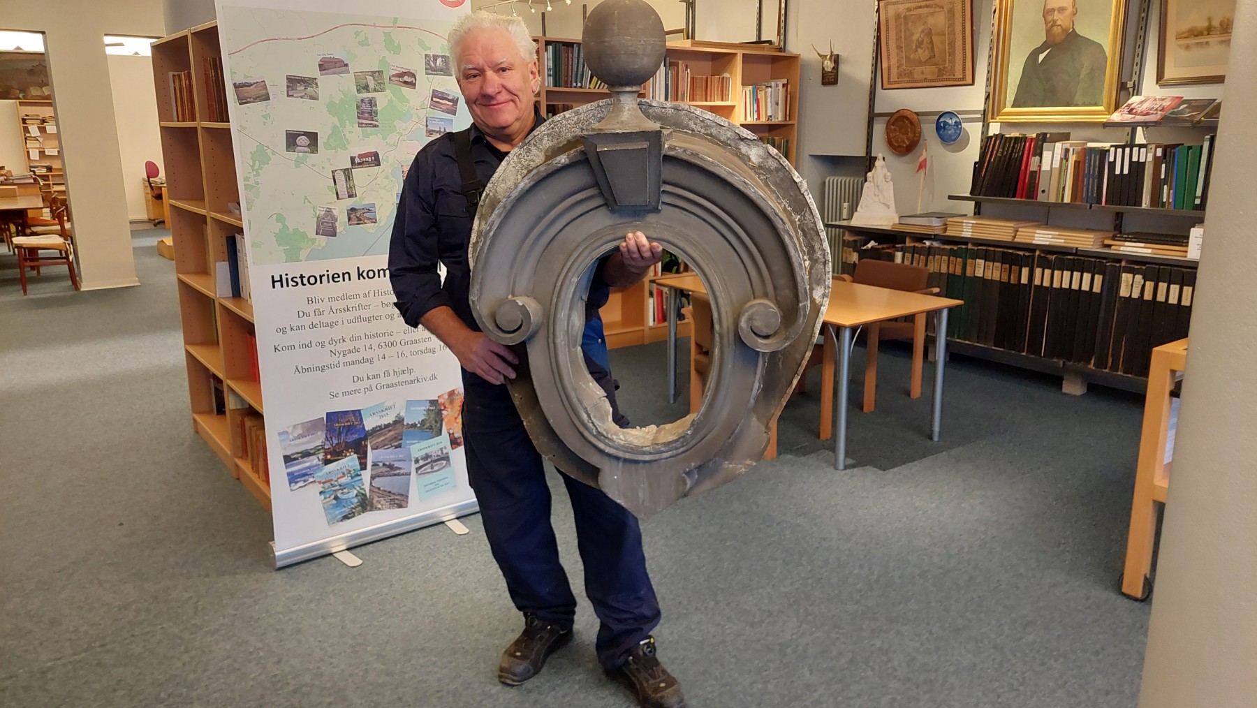 Regnar Pedersen med zinkudsmykning